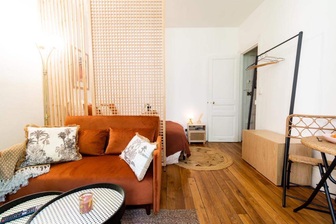 Cosy et comfort studio équipé à Clichy 5 min Métro Exterior foto